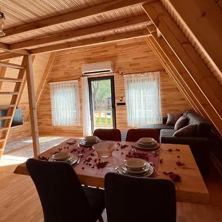 Badem Agaci Bugalowlari * קס